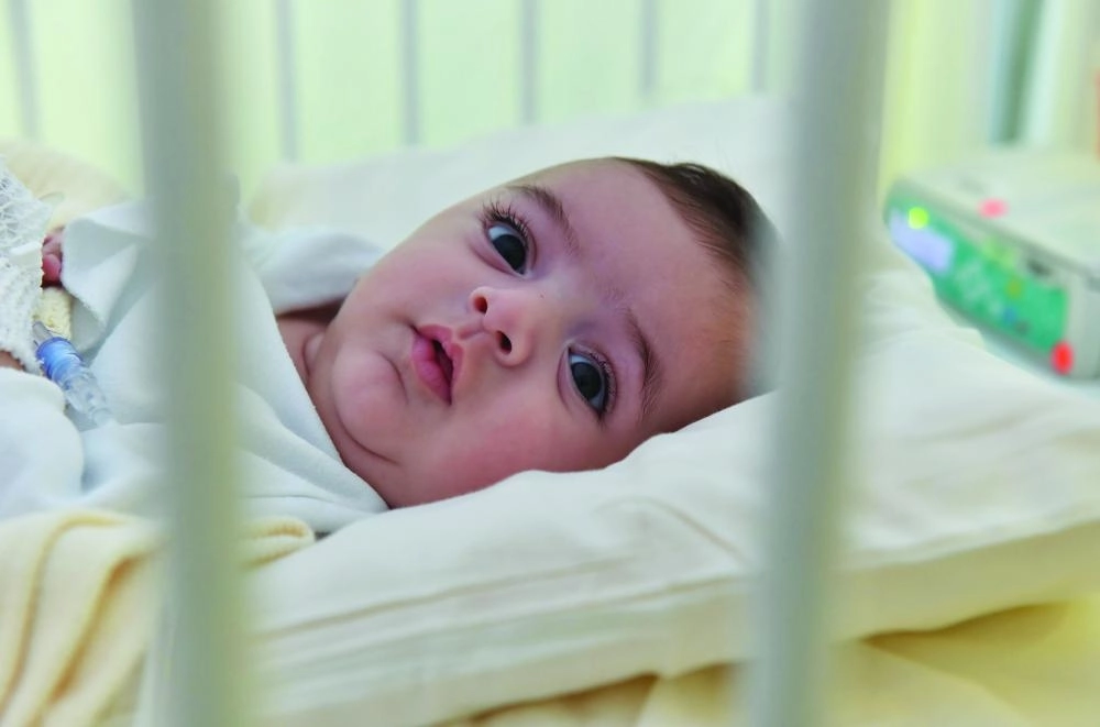 من مراحل عملية فصل التوأم السيامي الليبي                                                             (واس)