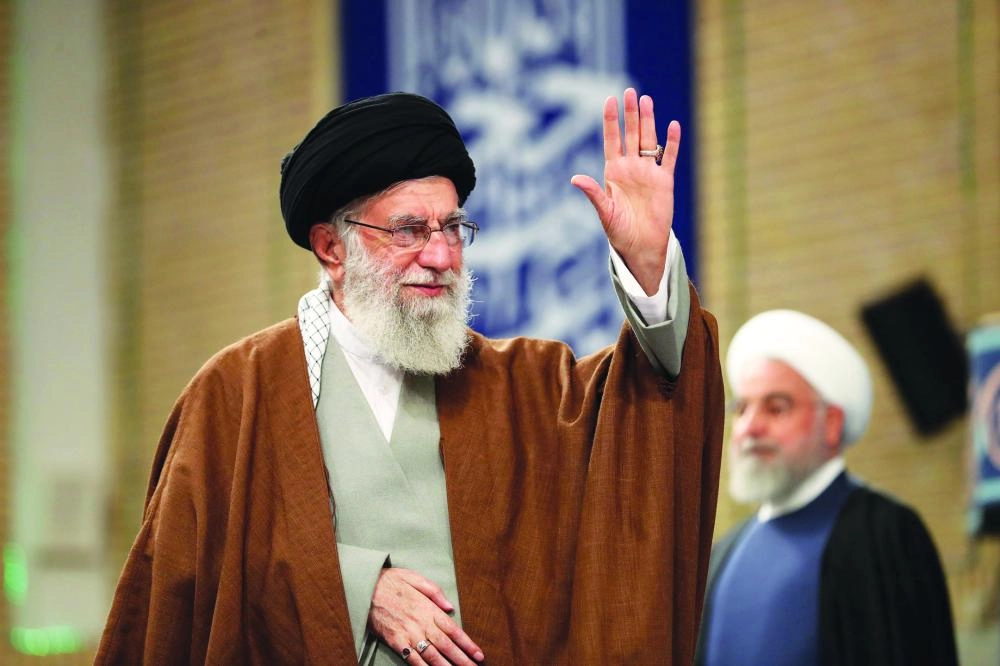 






خامنئي وروحاني يواجهان غضب الشارع              (د ب أ)