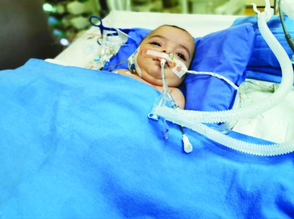 أحمد ومحمد في وحدة العناية المركزة        (واس)