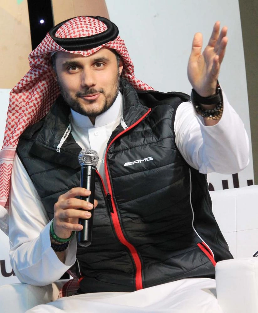 الأمير خالد بن الوليد يدشن الهوية الجديدة لرابطة دوري فرق الأحياء لكرة القدم 