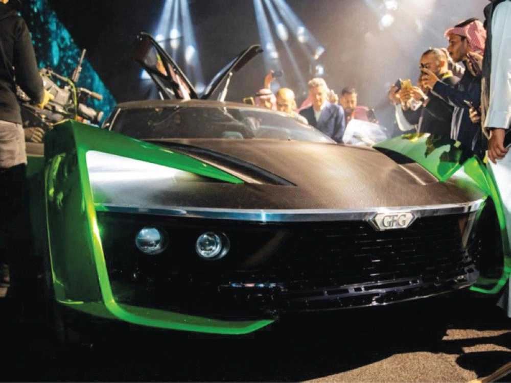 سيارة 2030 خلال الإعلان عنها في معرض الرياض أمس (مكة)