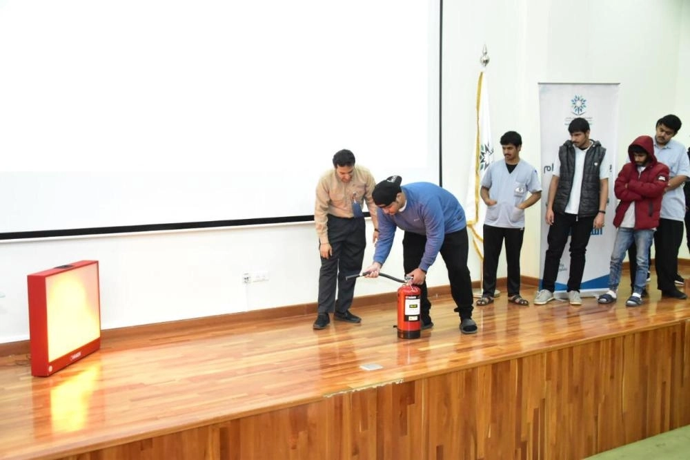  الكلية التقنية بخميس مشيط