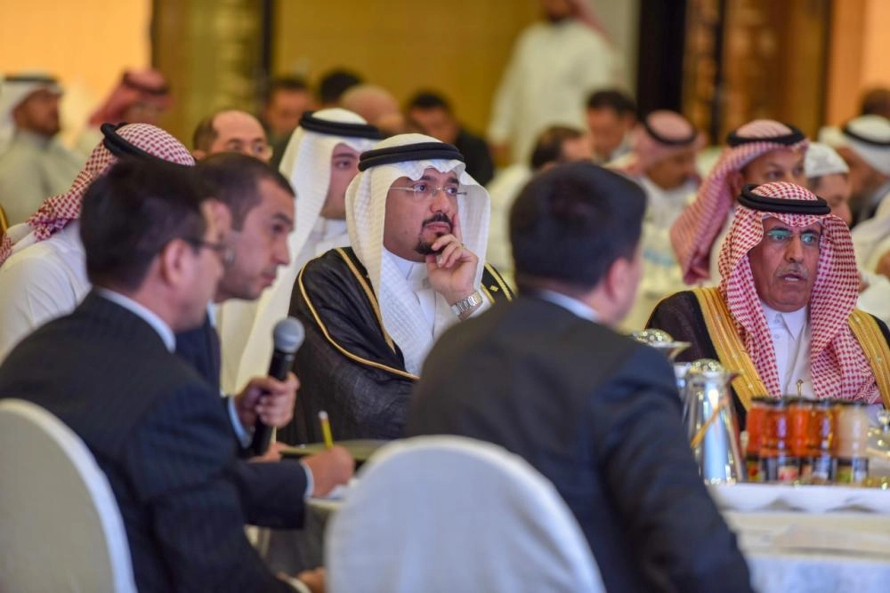 كعكي خلال منتدى الأعمال السعودي الأوزبكي                     (غرفة مكة)