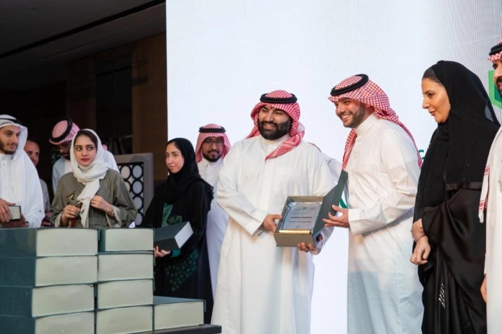 منشآت والبنك الأهلي