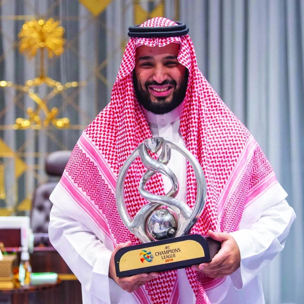 الأمير محمد بن سلمان خلال استقباله فريق الهلال                                                  (واس)