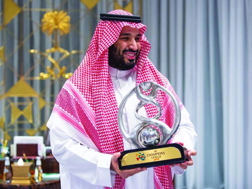 الأمير محمد بن سلمان خلال استقباله فريق الهلال                                                  (واس)