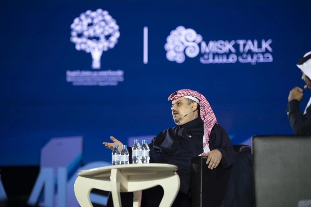 عبدالرحمن بن مساعد متحدثا في فعالية حديث مسك         (مكة)