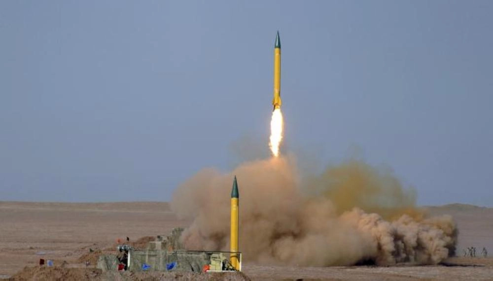 






تجريب إطلاق صاروخ