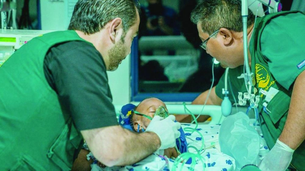 متابعة دقيقة لطفل مريض (واس)