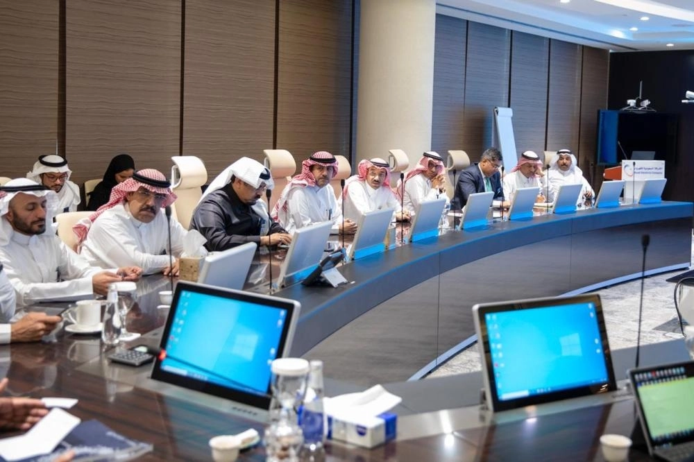 الوفد الأمريكي جاء بدعوة من خريجي الجامعة العاملين بالشركة