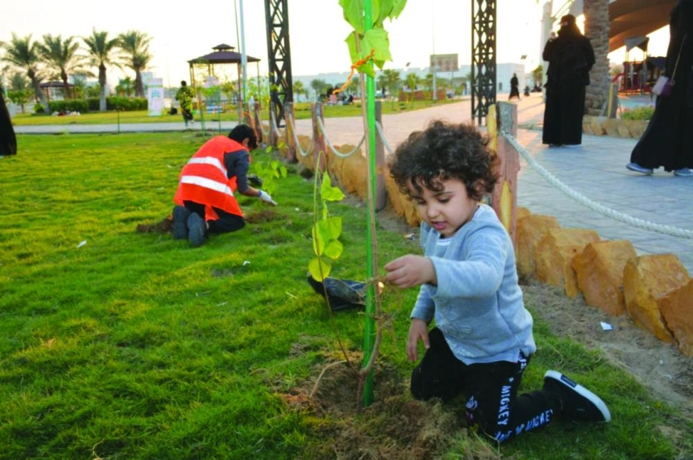 من غرس الشتلات                                                 (مكة)