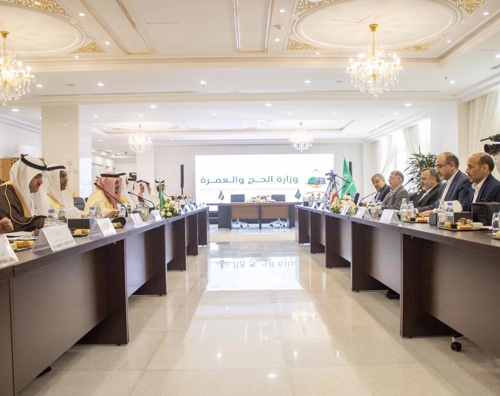 لبحث ترتيبات موسم حج 1441هـ
وزير الحج والعمرة يستقبل رئيس منظمة الحج والزيارة الإيراني