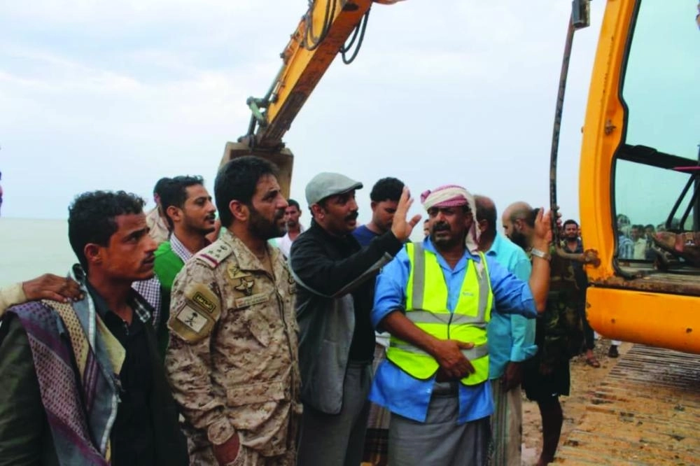 



برنامج إعمار السعودي في مواجهة إعصار بافان بسقطرى               (مكة)