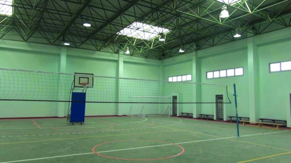 الملاعب المغلقة