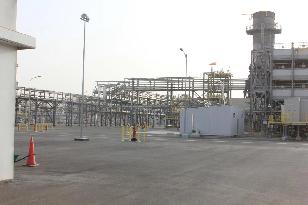 






أحد معامل حقل الشيبة                                           (أرامكو)