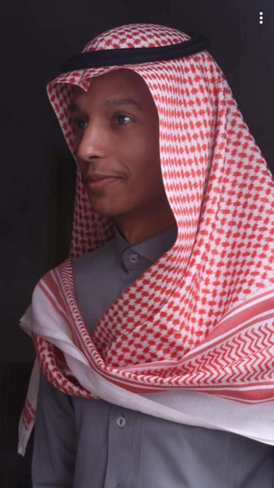 أمسية شعرية للشعراء سارة الزين واللعبون وبن بيلا ومحرق