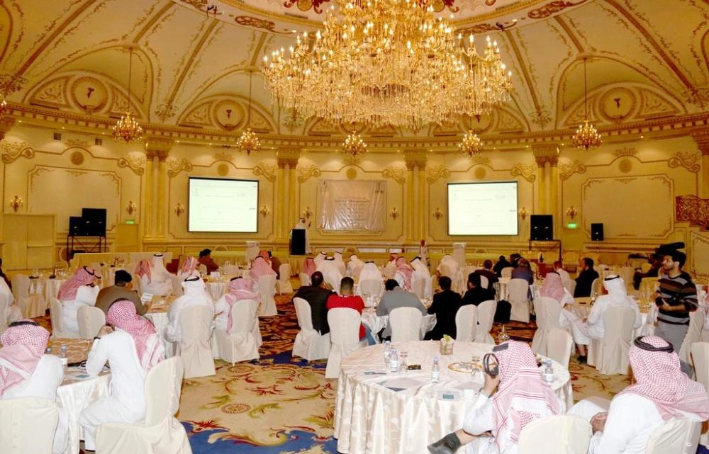 جانب من الورشة في جدة أمس (مكة)