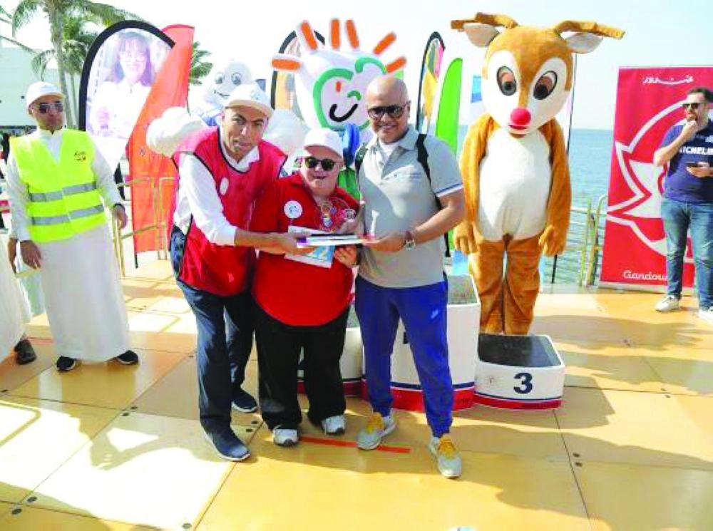 
تكريم أحد الفائزين (مكة)
