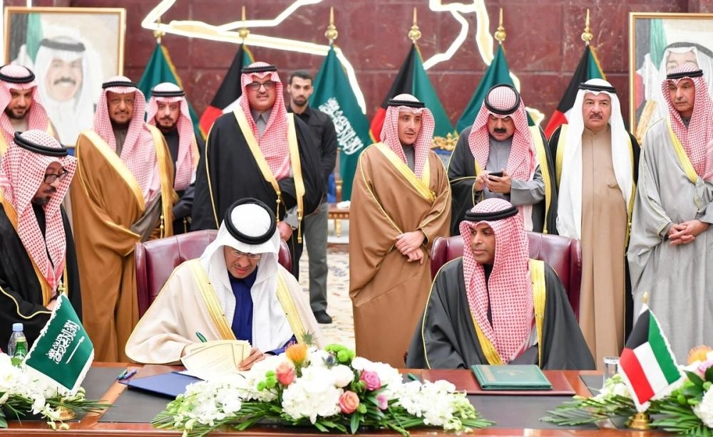 خلال توقيع الاتفاقية ومذكرة التفاهم لوزير الطاقة (واس)