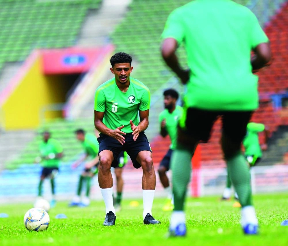 تدريبات أولمبي الأخضر أمس (واس)