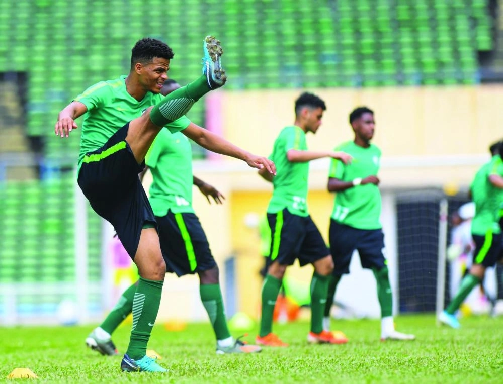 






من تدريبات أولمبي الأخضر أمس            (واس)