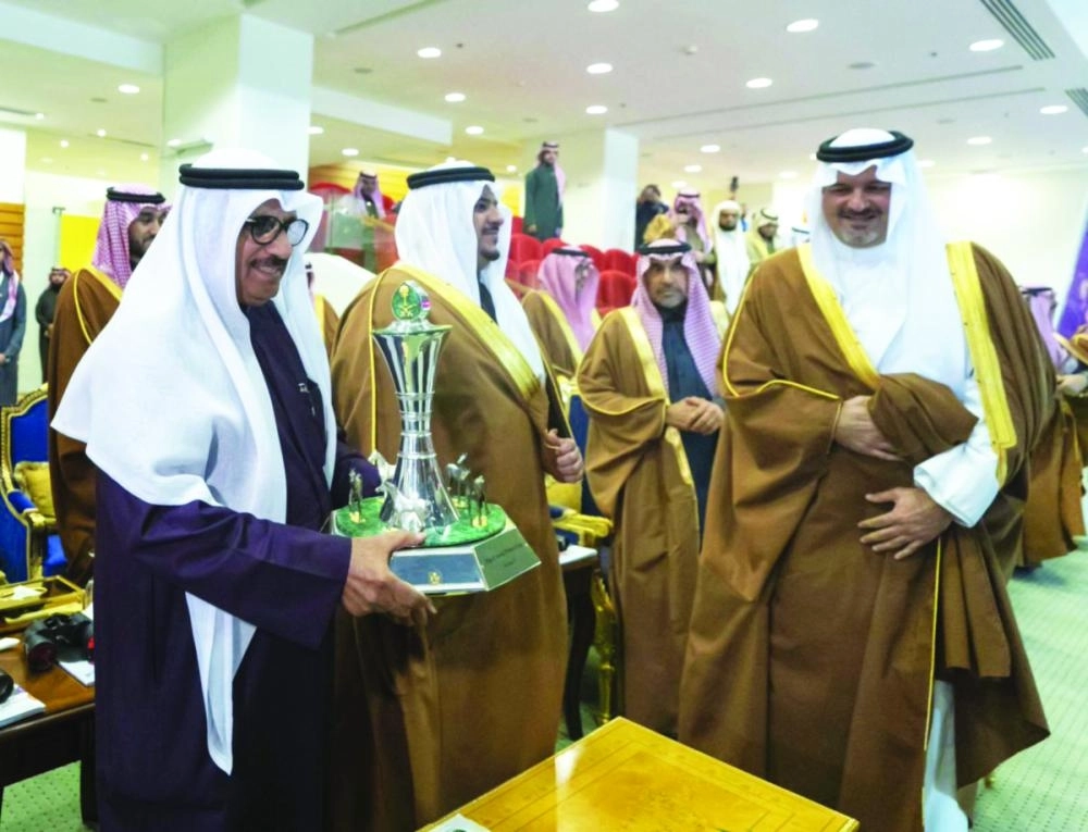 من السباق على ميدان الملك عبدالعزيز بالجنادرية