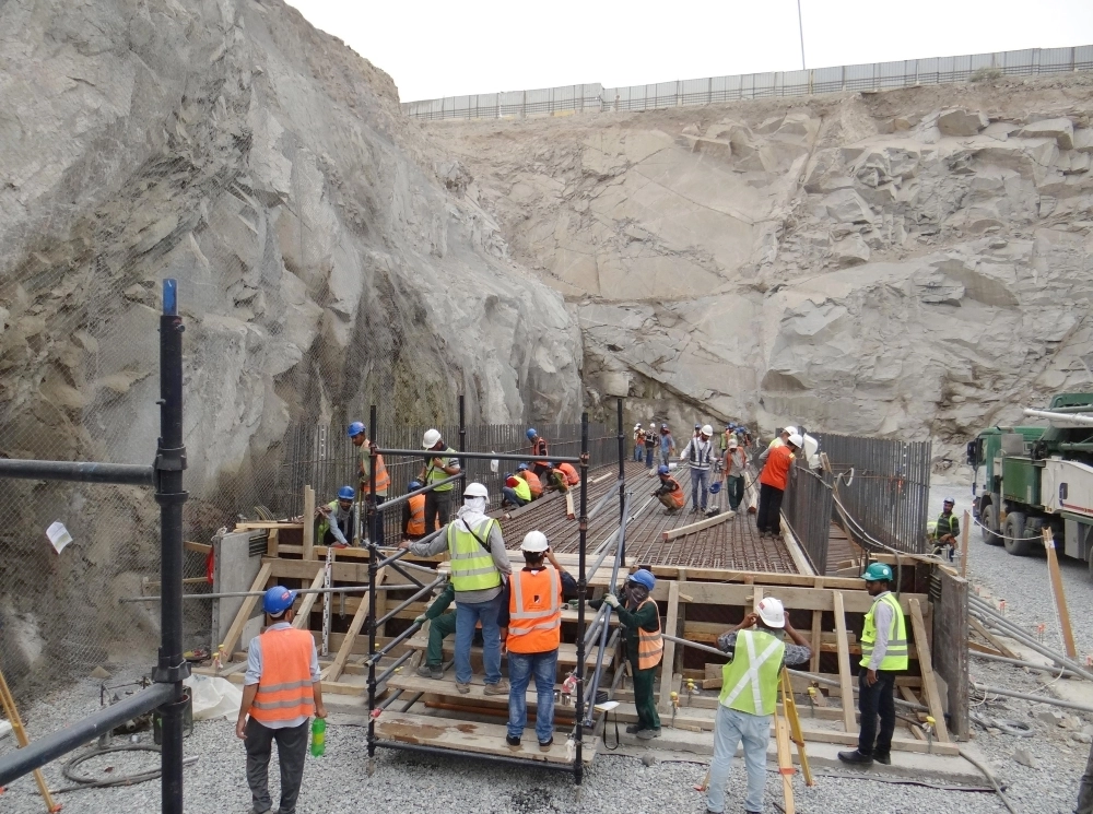 






جانب من العمل بالمشروع في وقت سابق                                                  (مكة)