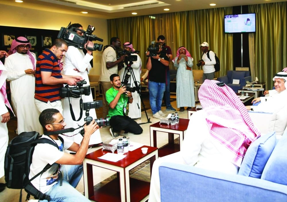 






عمومية الأهلي الأخيرة                               (إعلامي الأهلي)