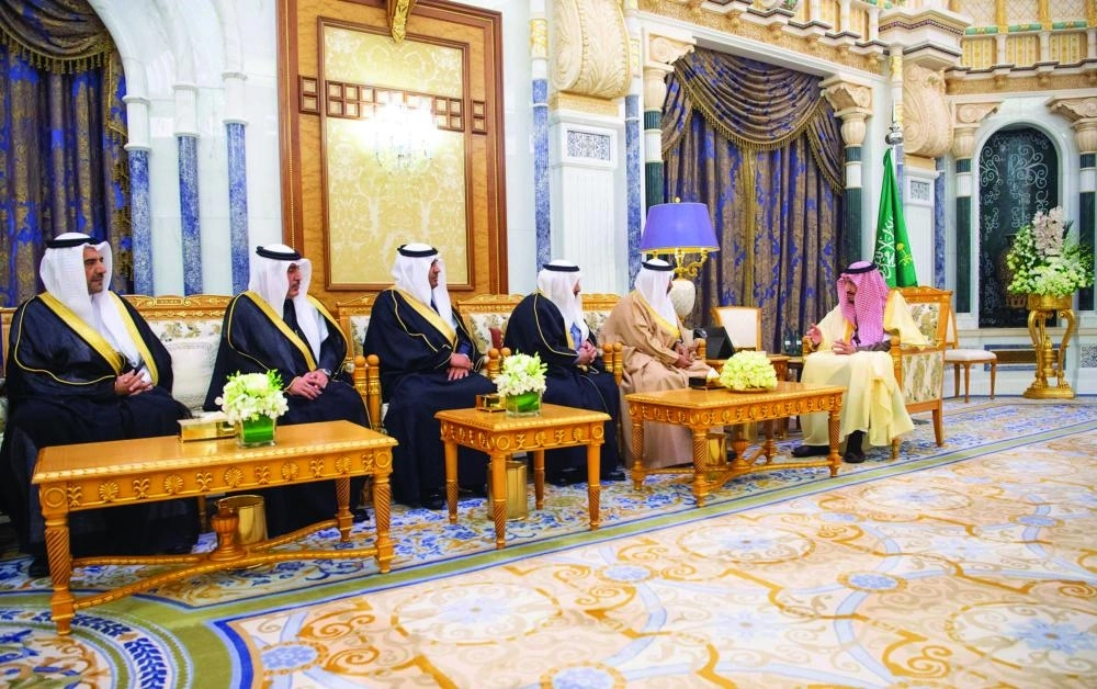 






السفراء الذين أدوا القسم يستمعون إلى توجيهات خادم الحرمين