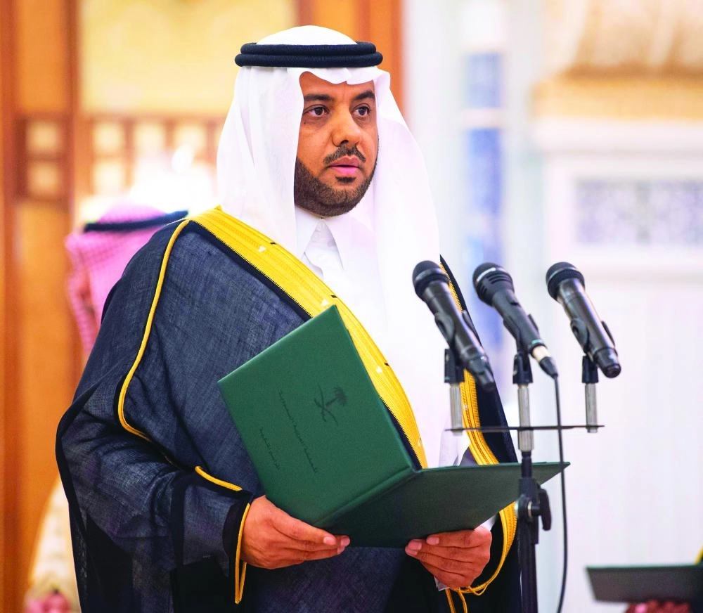 



عيسى الدحيلان يؤدي القسم سفيرا لدى بنجلاديش