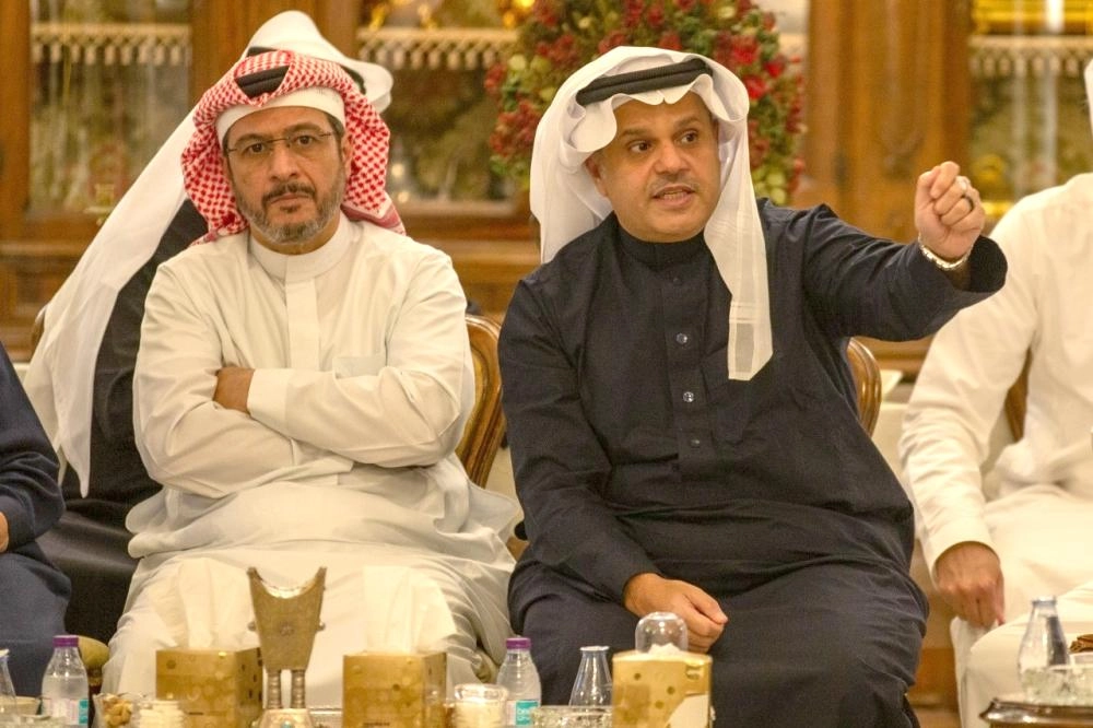 المدير العام ورئيس التحرير خلال مشاركتهما في «ثلوثية طيب»       (ياسر بخش)