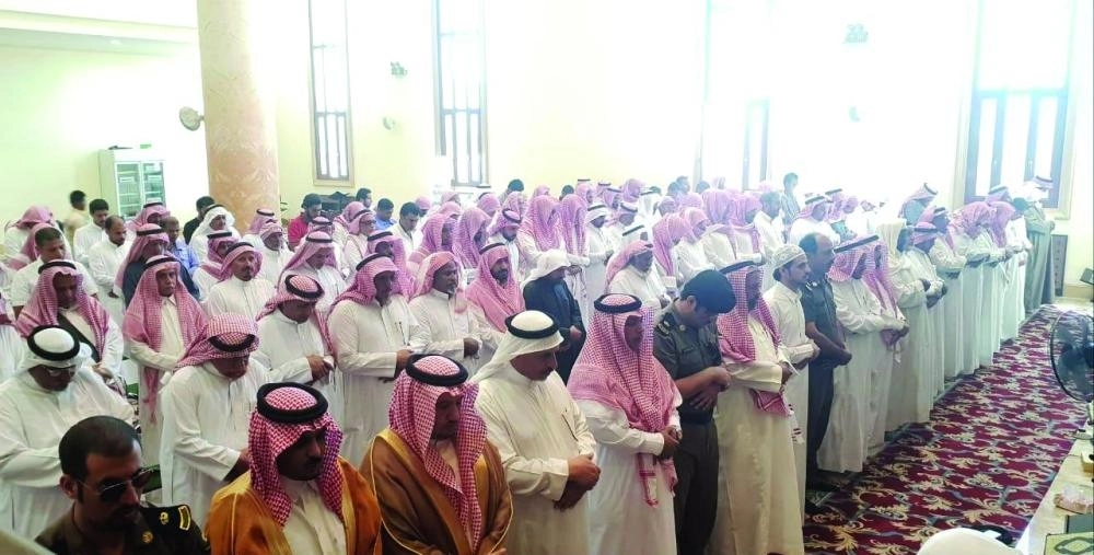 






من الصلاة على الشهيد ماجد الشهري                                         (واس)