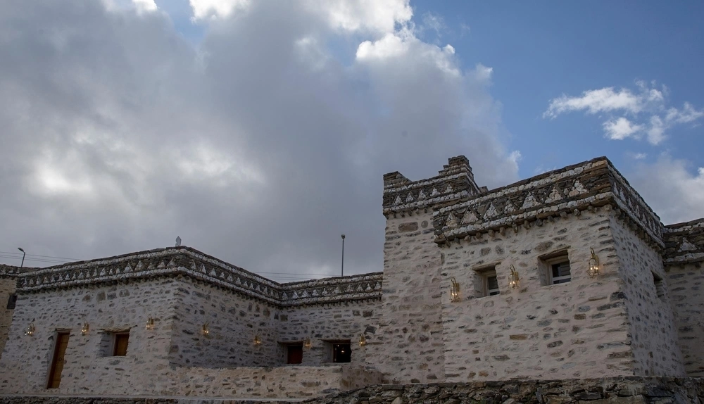 مسجد جرير البجلي بعد الترميم 