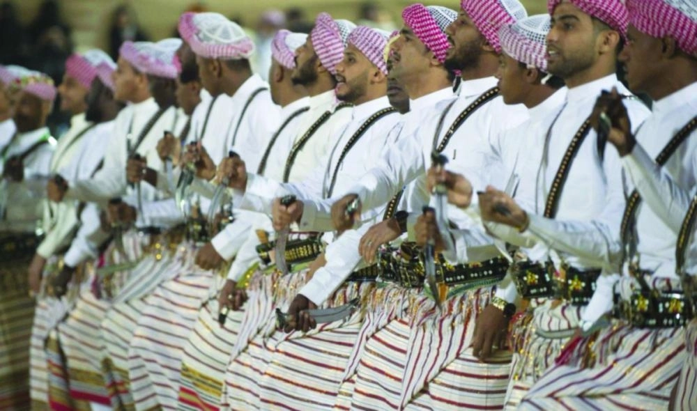 






 إحدى الرقصات الشعبية                                                 (مكة)