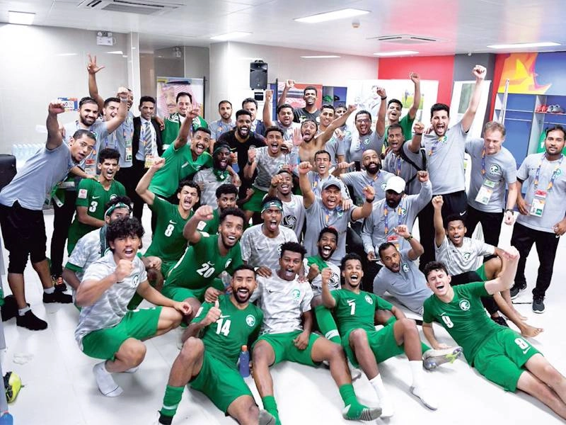 فرحة لاعبي الأخضر الأولمبي  (إعلامي المنتخب)