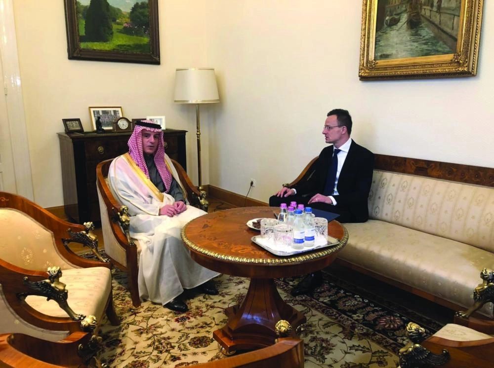 عادل الجبير خلال لقائه بيتر زيغارتو (واس) 