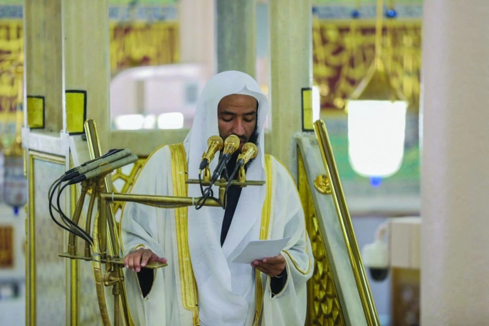 






من صلاة الجمعة بالمسجد النبوي           (مكة)