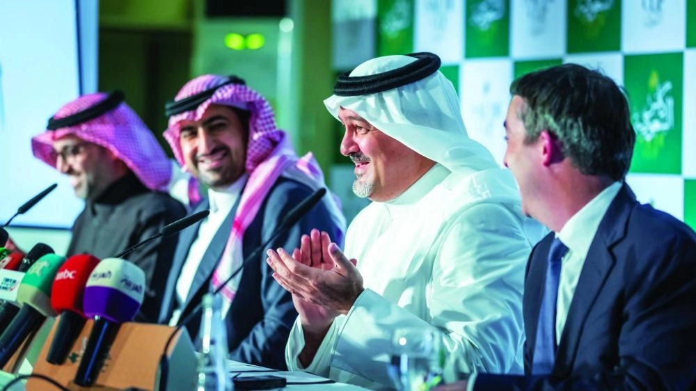 






بندر بن خالد يتفاعل مع الحضور خلال المؤتمر                                                                        (مكة)