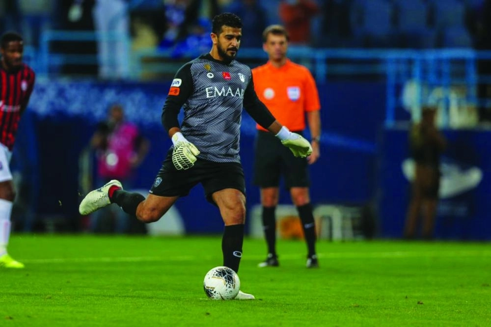 






المعيوف يسدد ركلة الجزاء                  (ياسر بخش)