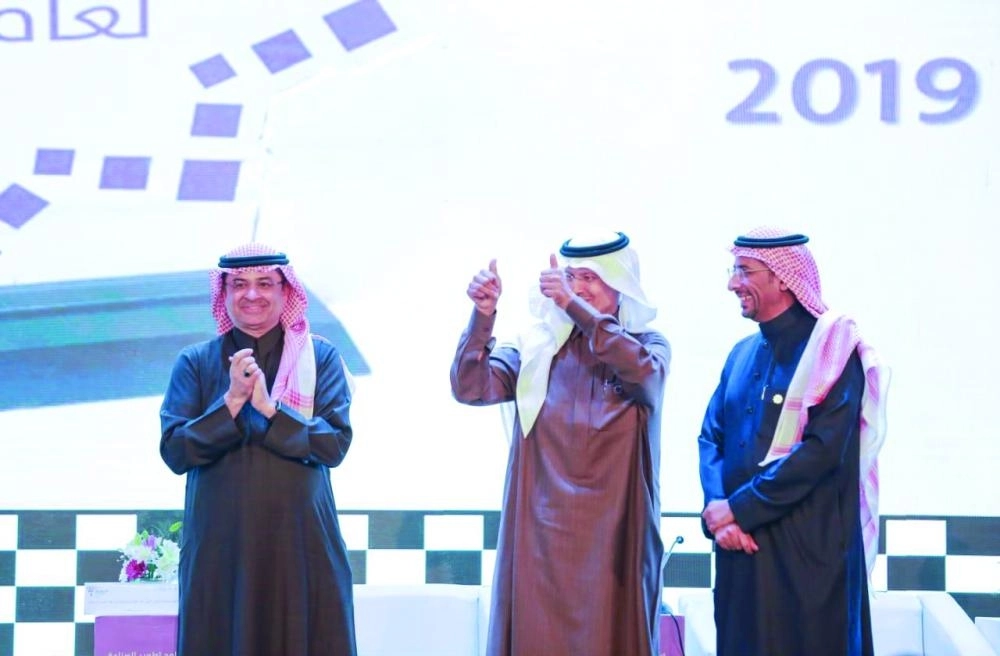 






وزير الطاقة خلال مشاركته