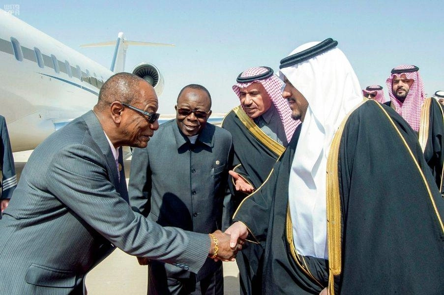 رئيس جمهورية غينيا يصل إلى الرياض