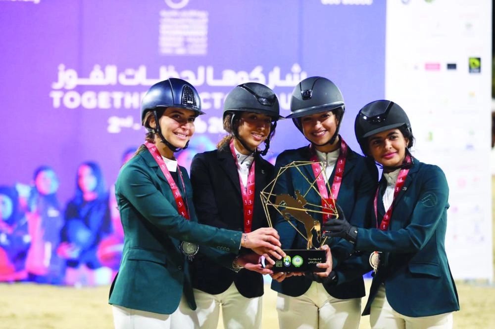 






فارسات سعوديات يستعددن للمشاركة في البطولة                    (مكة)