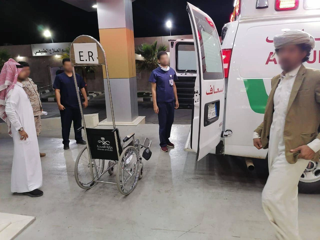 عدد من الجرحى اليمنيين في المستشفيات السعودية