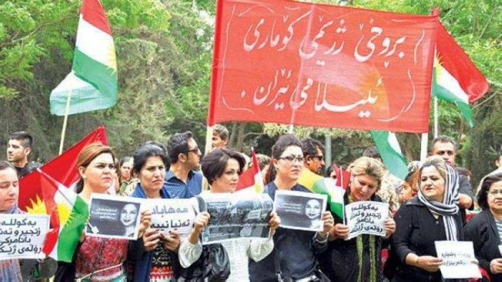 إحدى الأقليات الإيرانية تطالب النظام بحقوقها (مكة)