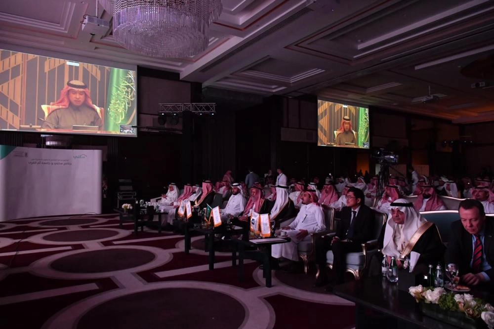 من حفل توقيع الاتفاقيات (مكة) 