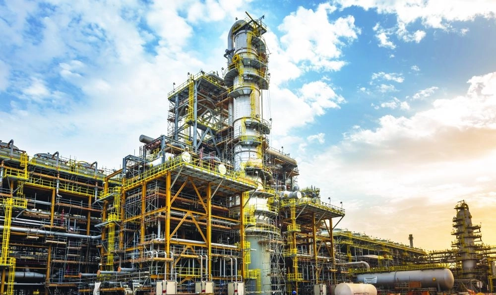 






أحد معامل إنتاج الغاز في المملكة                                                                                   (مكة)