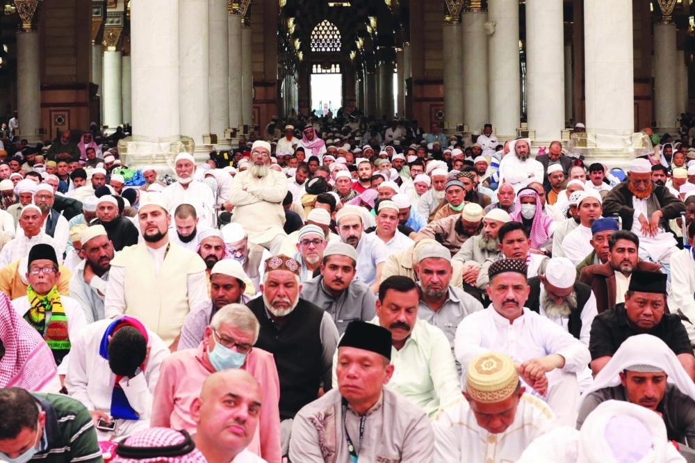 






من صلاة الجمعة بالمسجد النبوي            (مكة)