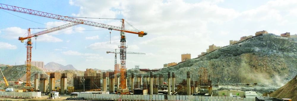 رفع قواعد مسجد الملك عبدالله بمكة (أنس الحارثي)