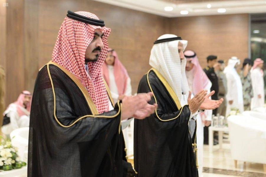 نائب أمير منطقة مكة المكرمة يشهد حفل تخريج الدفعة الثامنة والستين من طلاب جامعة أم القرى (واس)