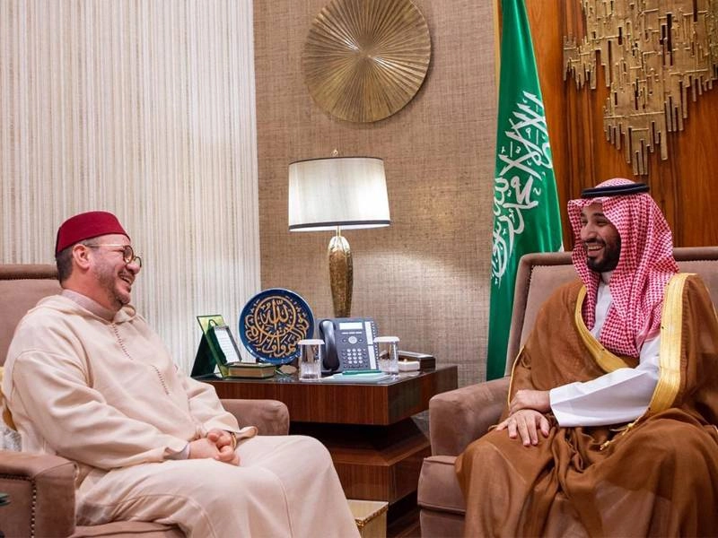 ولي العهد لدى استقباله مستشار ملك المغرب (واس)
